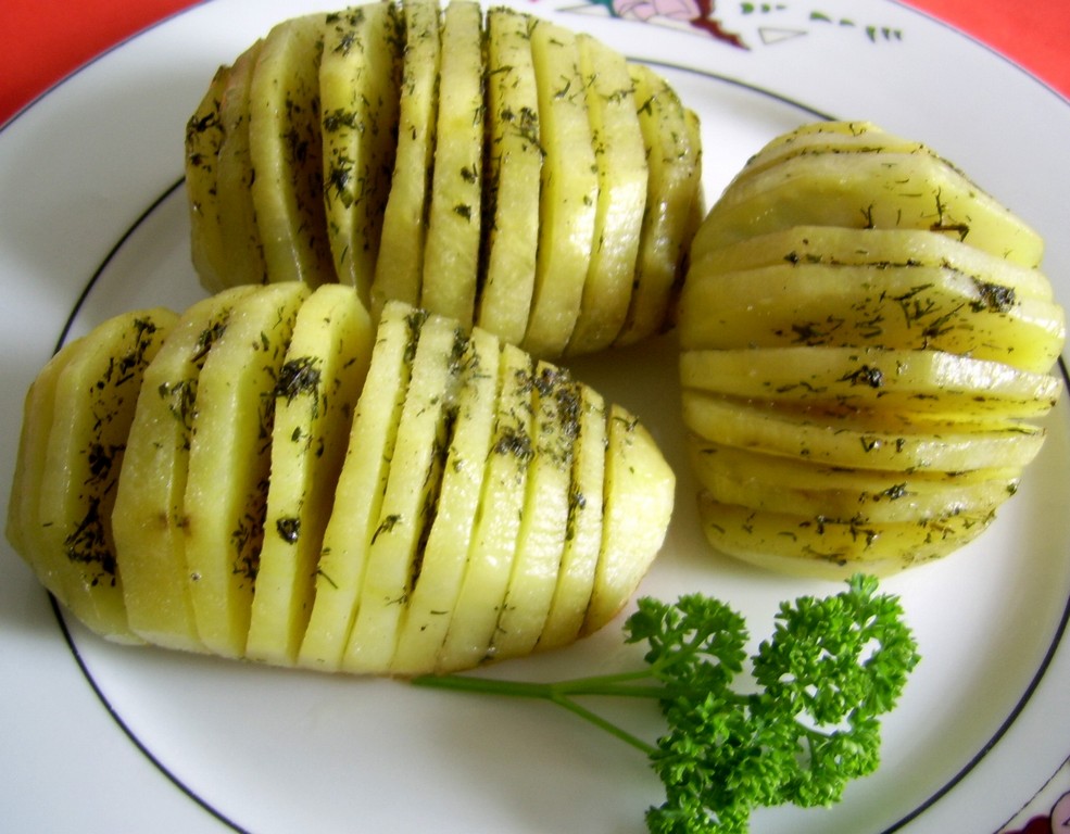 Cartofi Hasselback