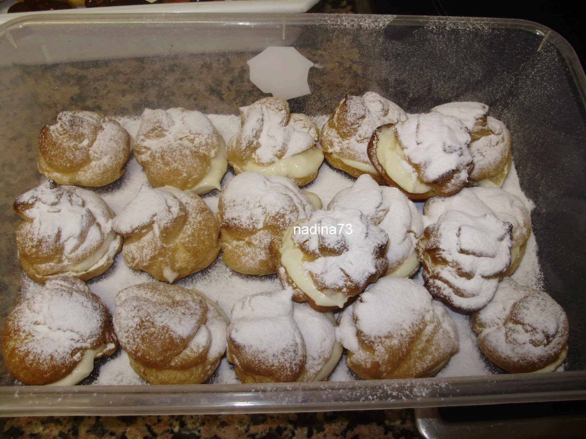 Choux a la creme