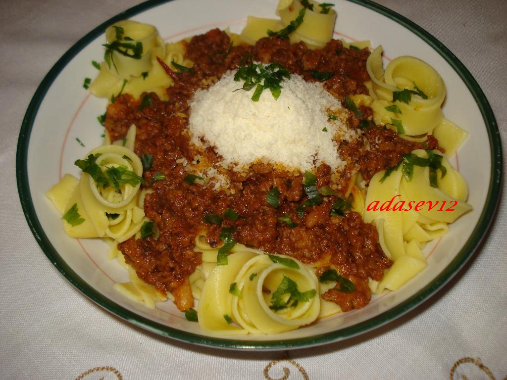 Ragu alla Bolognese con tagliatelle