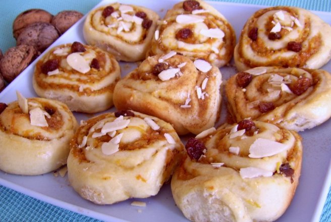 Pumpkin rolls