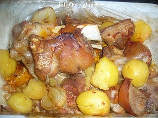 Ciolan de porc la cuptor