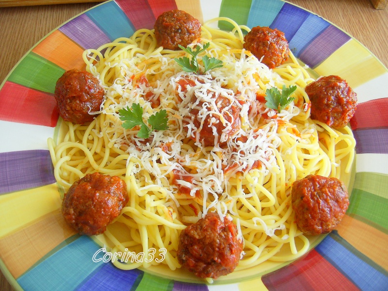 Spaghetti with meatballs