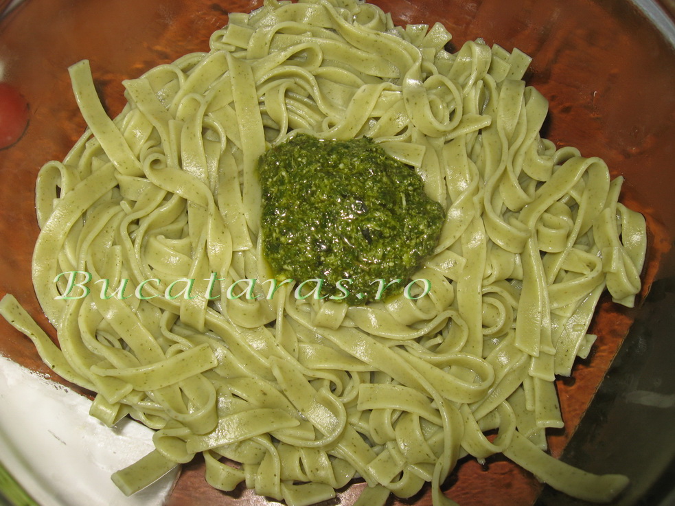 Salata cu tagliatelle in stil italienesc