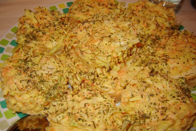 Coleslaw (salata americana cu varza si morcov)