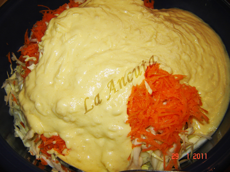 Coleslaw (salata americana cu varza si morcov)