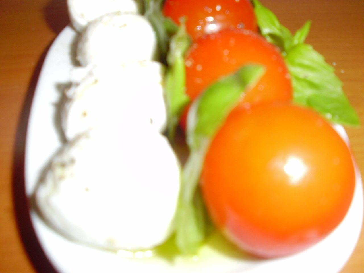 Salata de rosii cherry si mozzarela