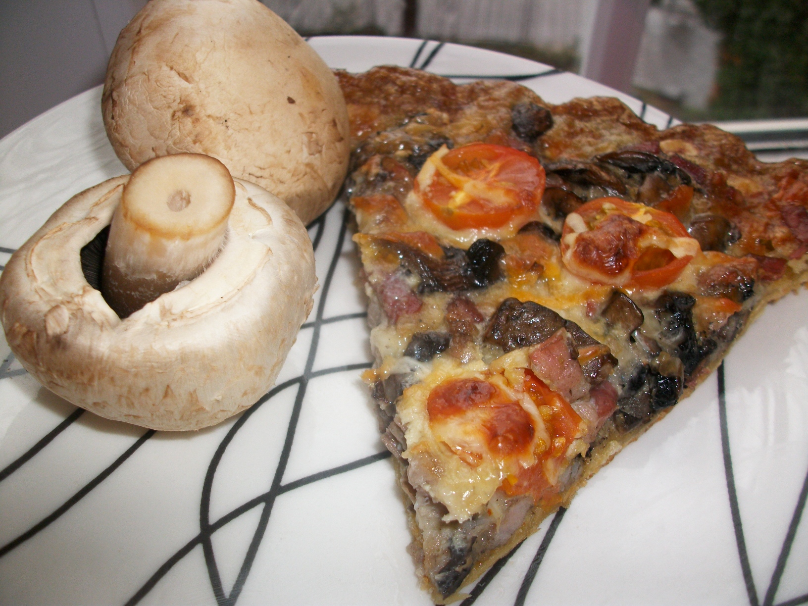 Quiche cu champignons si kaiser