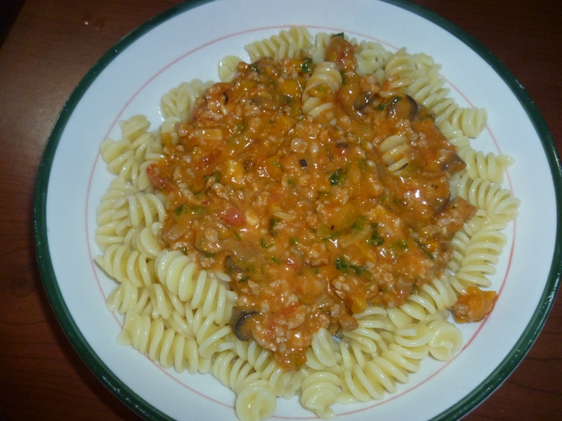 Fusilli cu carne tocata