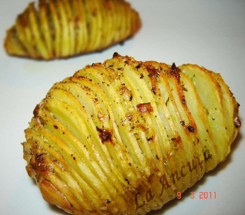 Cartofi Hasselback