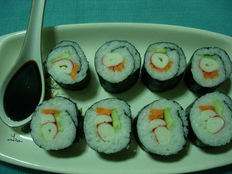 Sushi cu surimi