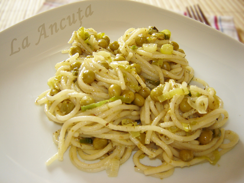 Spaghete cu pesto si mazare