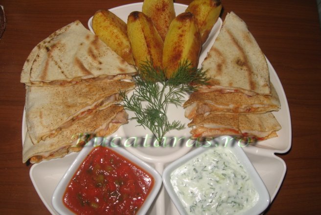 Quesadilla cu pui