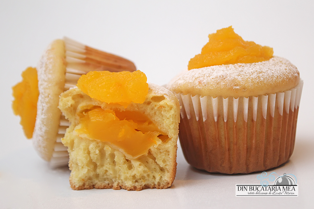 Orange-muffins