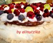 Pavlova cu budinca si fructe-5