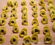 Tortellini de casa cu varza si sos de rosii-6