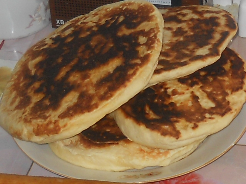 Turte cu dulceata de cirese negre