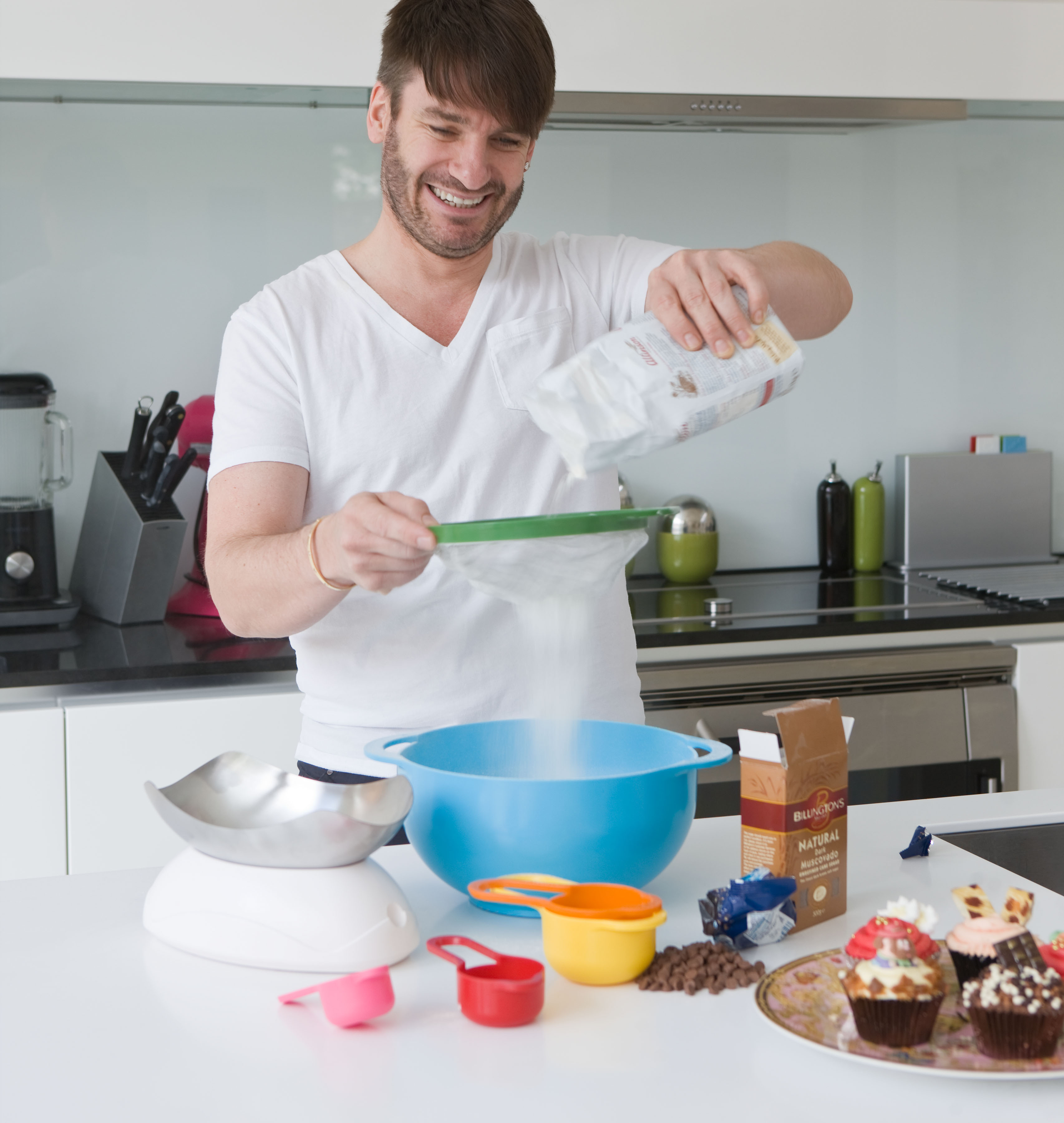 Eric Lanlard in doua emisiuni noi la TV Paprika