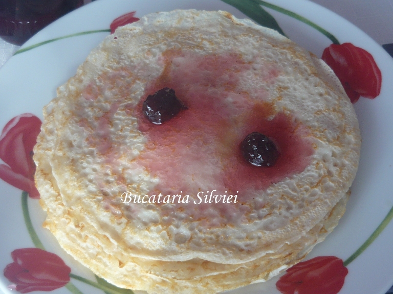 Clatite cu gem sau dulceata