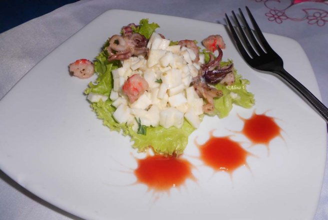 Salata de telina si fructe de mare