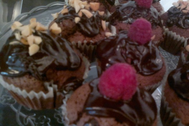 Cupcakes brownies cu zmeura si ciocolata