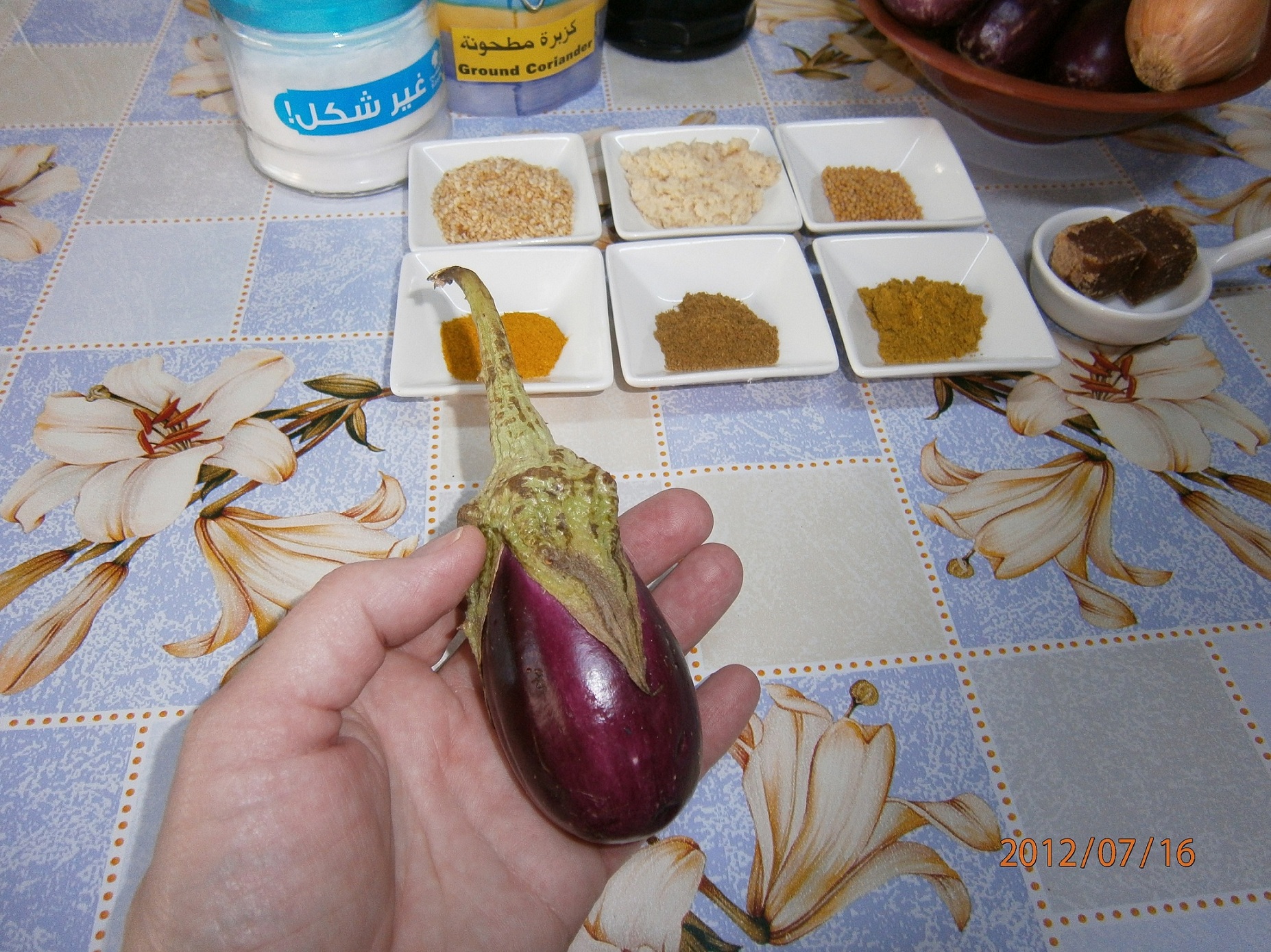 Curry cu vinete si susan-“Fried brinjal sesame curry”-reteta  srilankeza