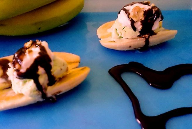 Banana split ( varianta pentru copii )