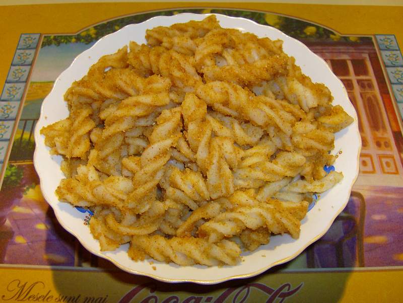 Fusilli cu pesmet