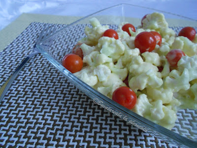 Salata de conopida cu rosii cherry