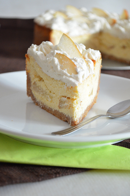 Pear cheesecake