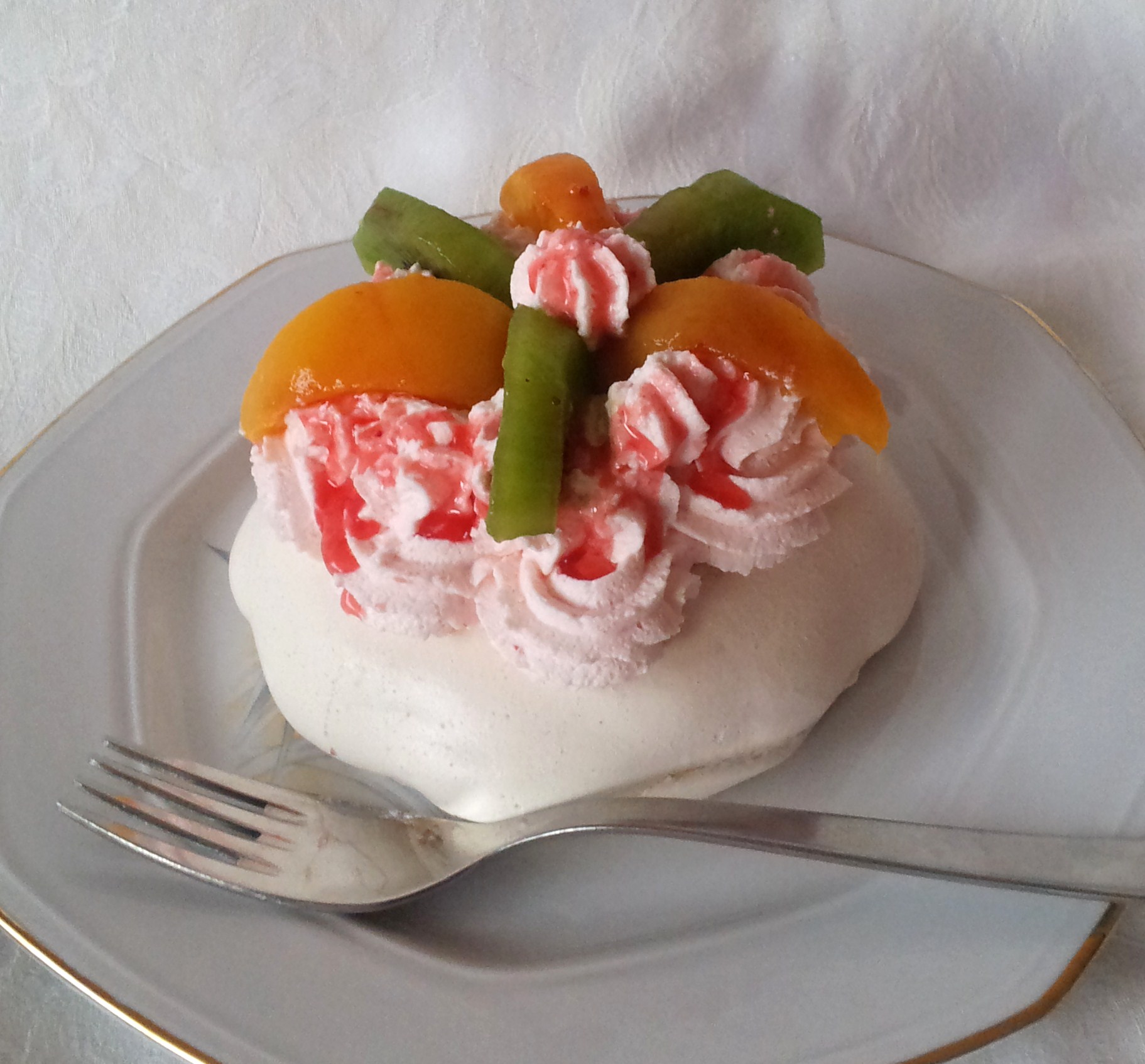 Mini pavlova.