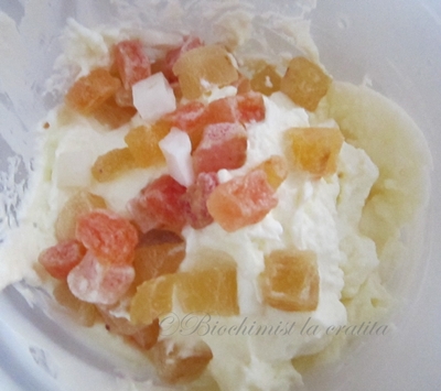 Rulada cu mascarpone, ananas si papaya