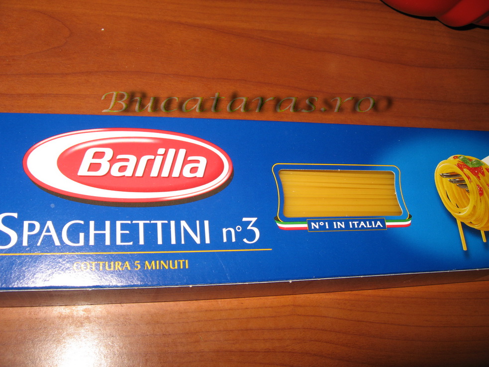 Spaghettini cu ton si legume