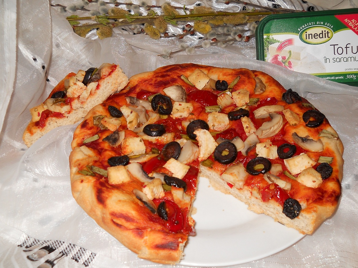 Pizza cu tofu