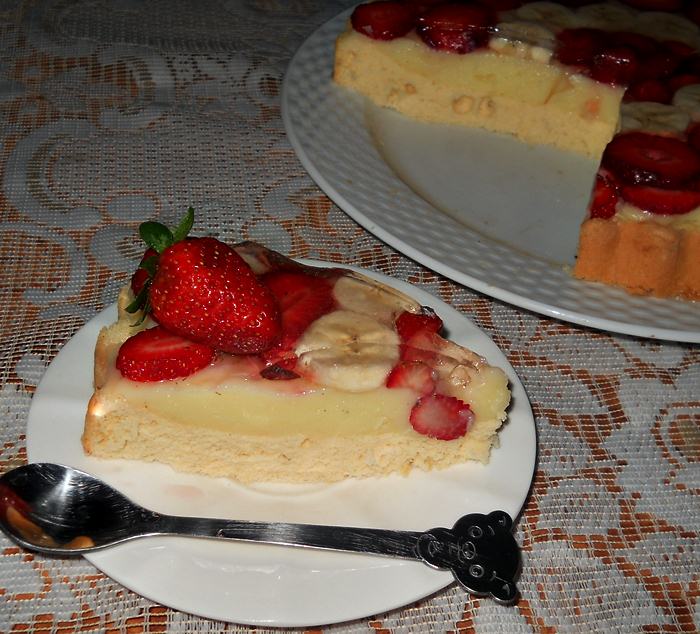 Tarta cu capsuni