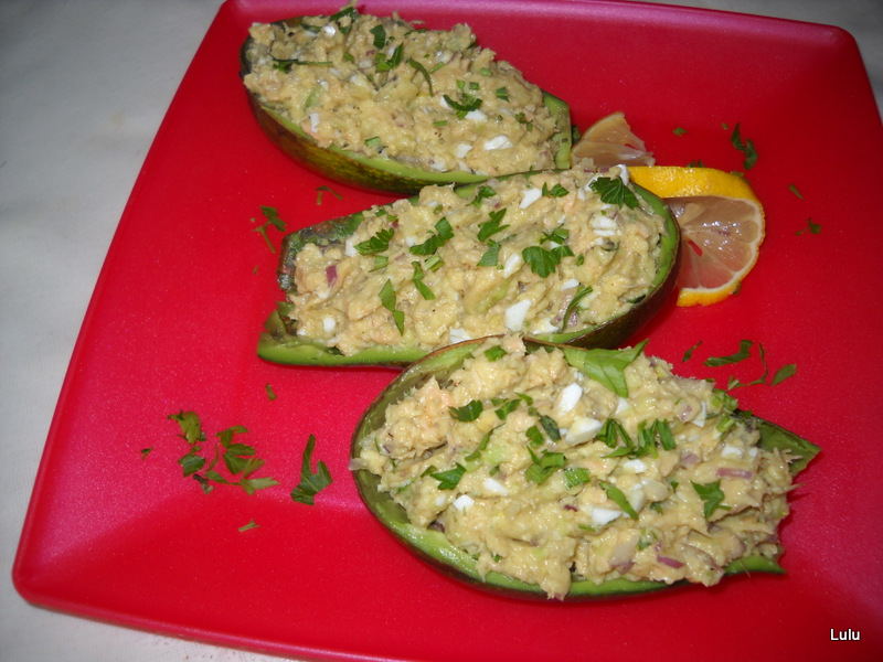 Salata de somon cu avocado