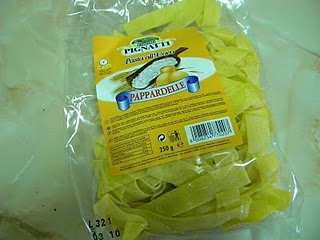 Pappardelle cu carne si sos de rosii