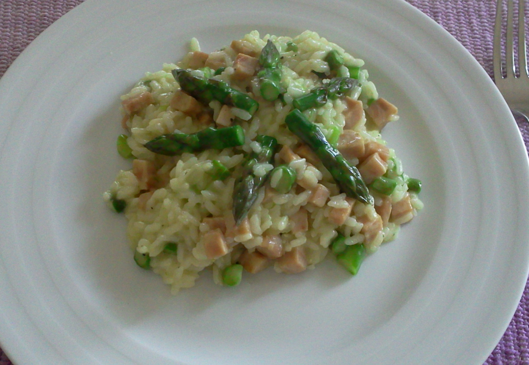 Risotto cu sparanghel verde si prosciutto cotto