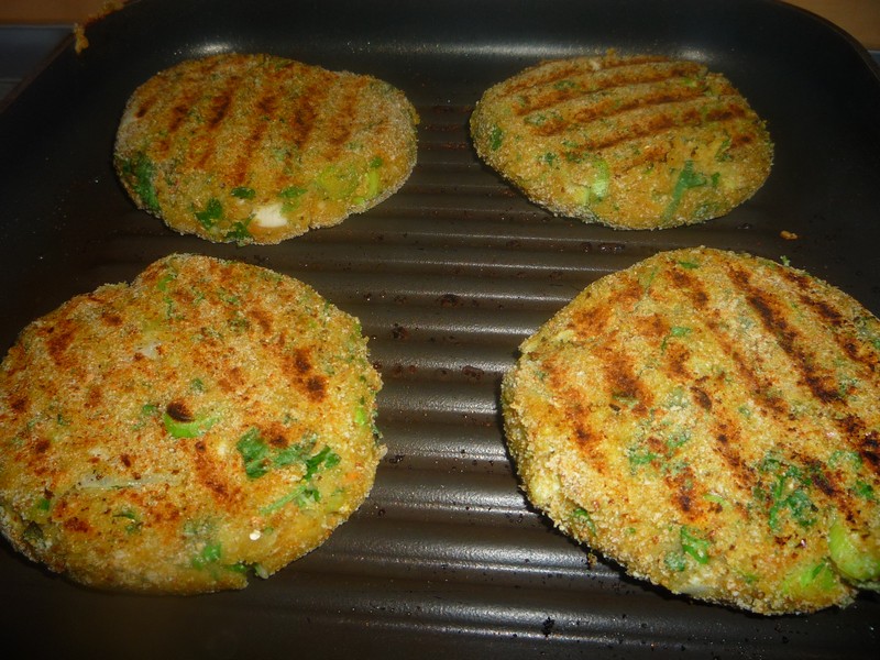 Hamburger vegetarian de linte si quinoa