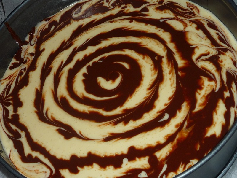 Cheesecake spiralat cu ciocolata