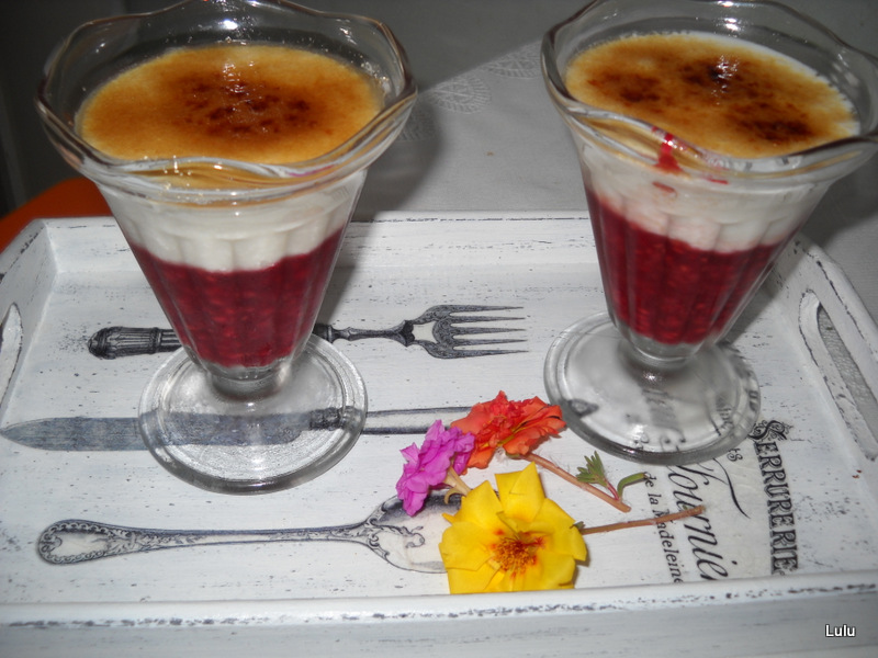 Creme brulee cu iaurt si zmeura