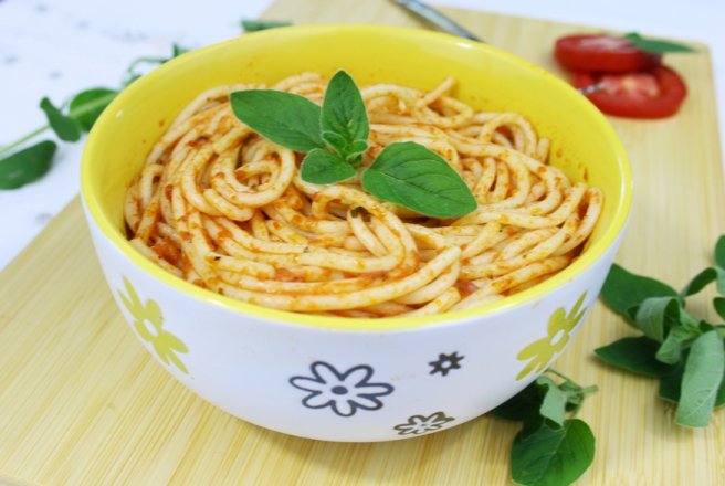 Spaghete cu sos marinara