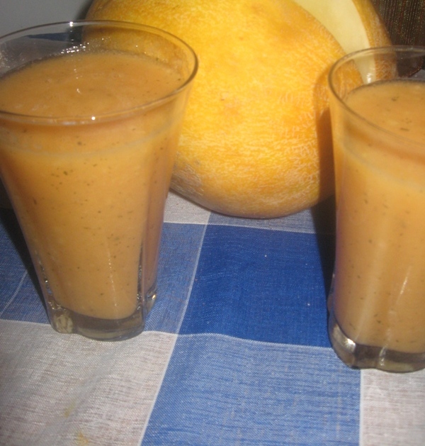 Smoothie de pepene galben