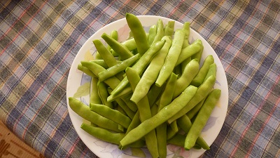 Salata de fasole verde cu maioneza şi usturoi