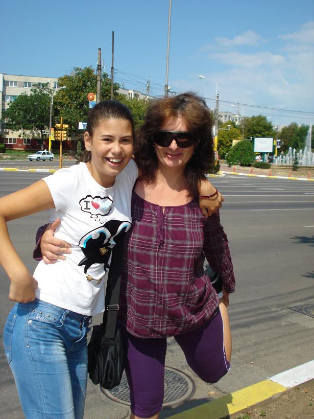 Briose cu stafide si ciocolata