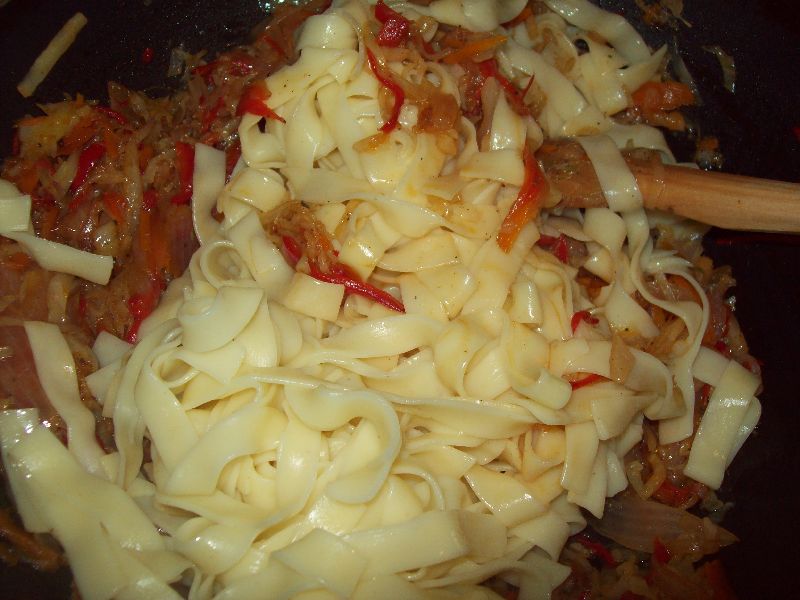 Fettuccine cu legume