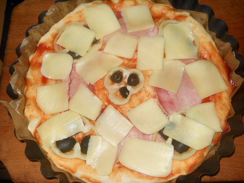 Pizza cu muschi file si masline