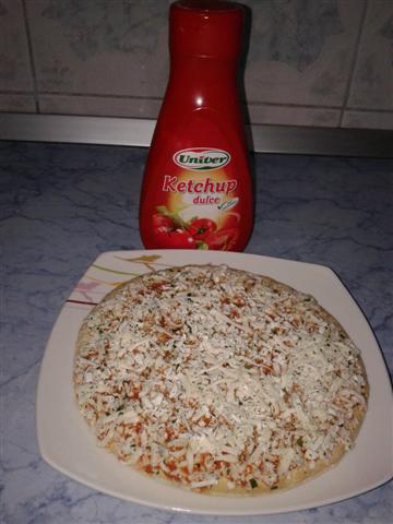 Pizza cu 4 feluri de branza