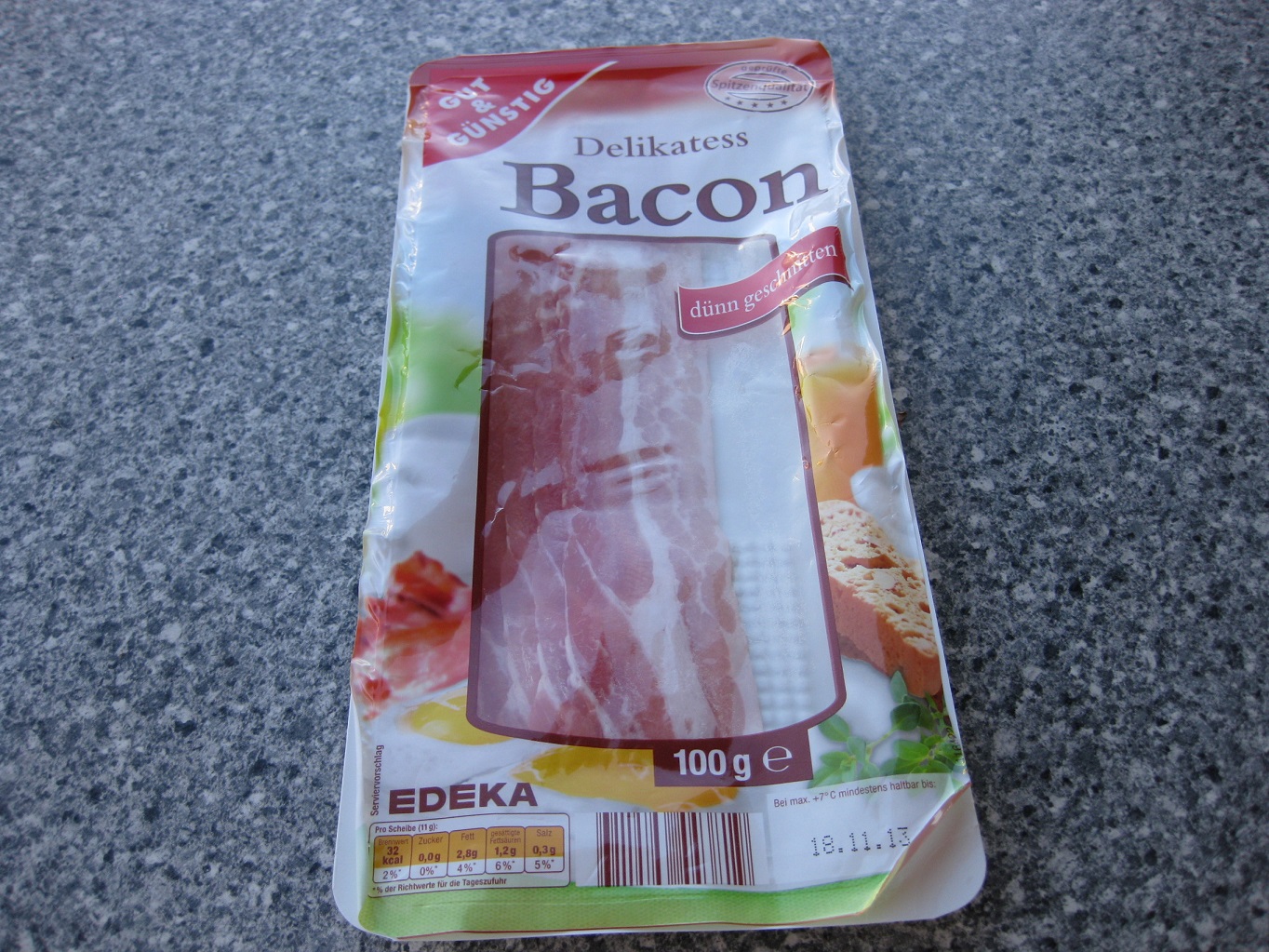 Omleta cu ceapa verde,bacon si polenta (mamaliga )