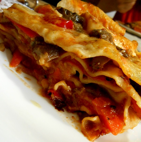 Lasagna cu legume, reteta gustoasa si sanatoasa, plina de arome si nutrienti