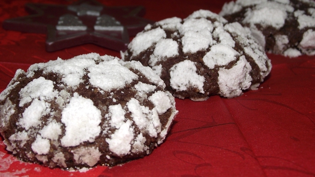 Fursecuri cu ciocolata si nuca (chocolate crinkles)